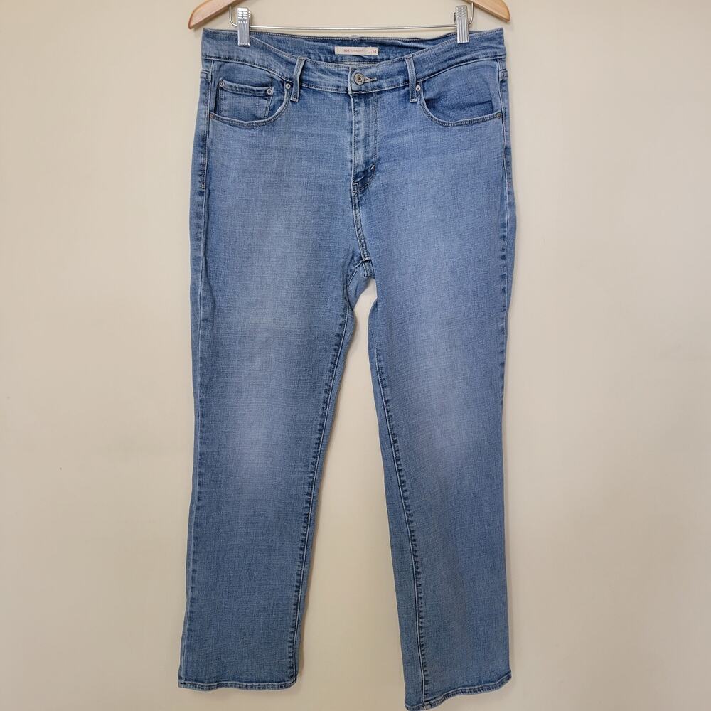 Levi Women's 505 Size 14 (32x32) Straight Mid Rise Flat Front Jeans